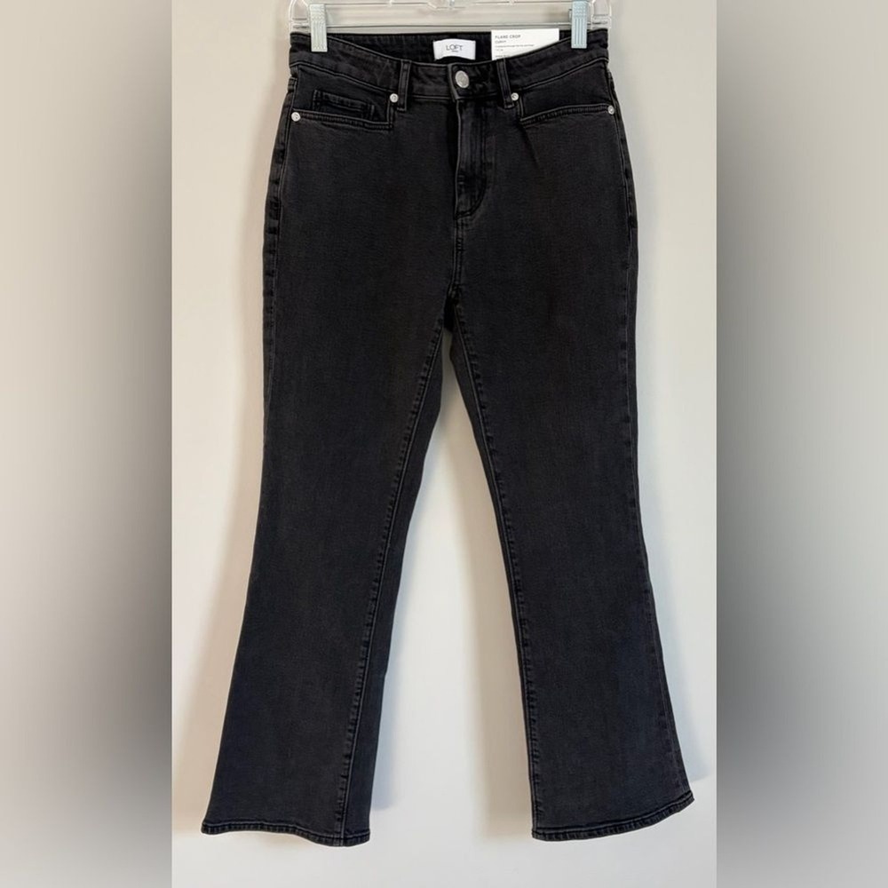 LOFT Outlet High-Rise Curvy Crop Flare Jeans, Black Washed Size 0 NWT